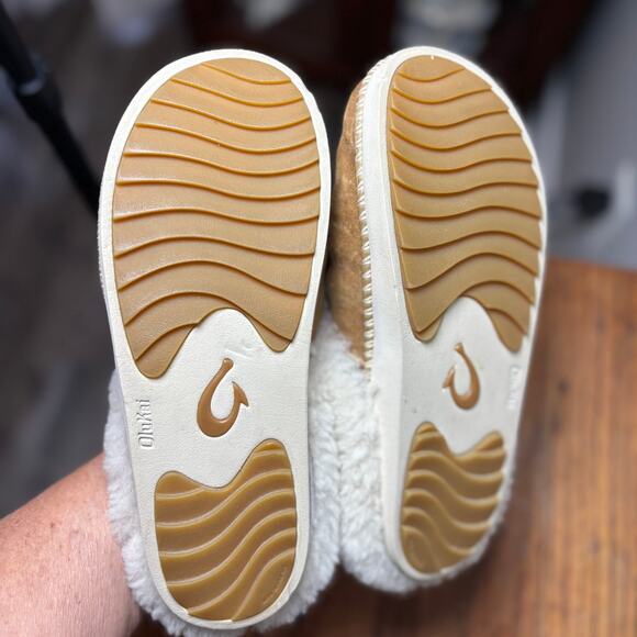 Warm winter OluKai z7977 Womens Tan leather sz 6 slipper house shoes Y2k - Picture 4 of 7